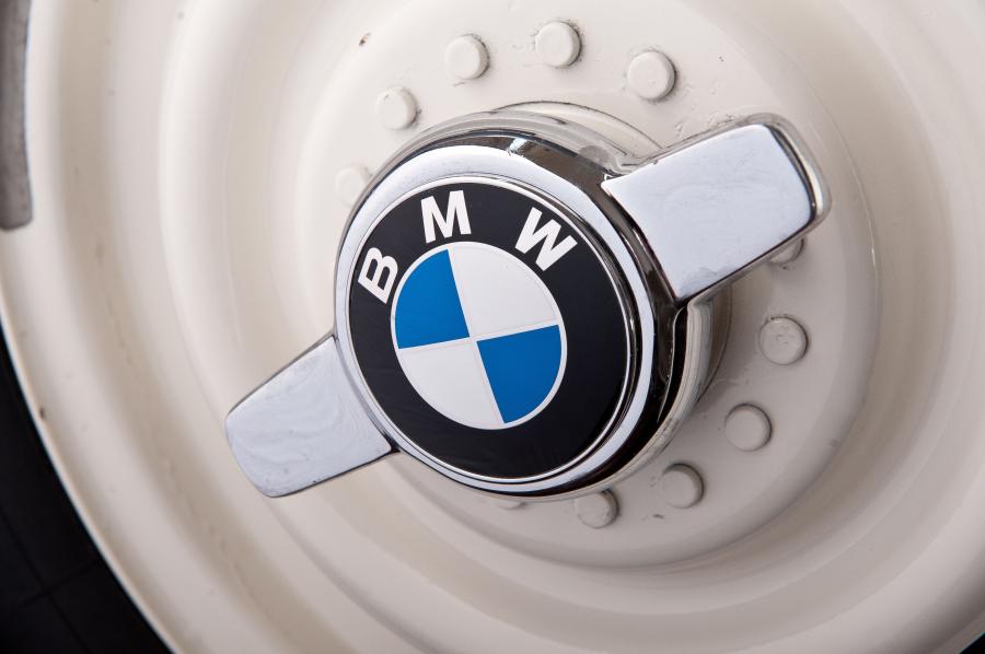 Колеса BMW 507 (Series II) 1958 года  (фото 15 из 26)